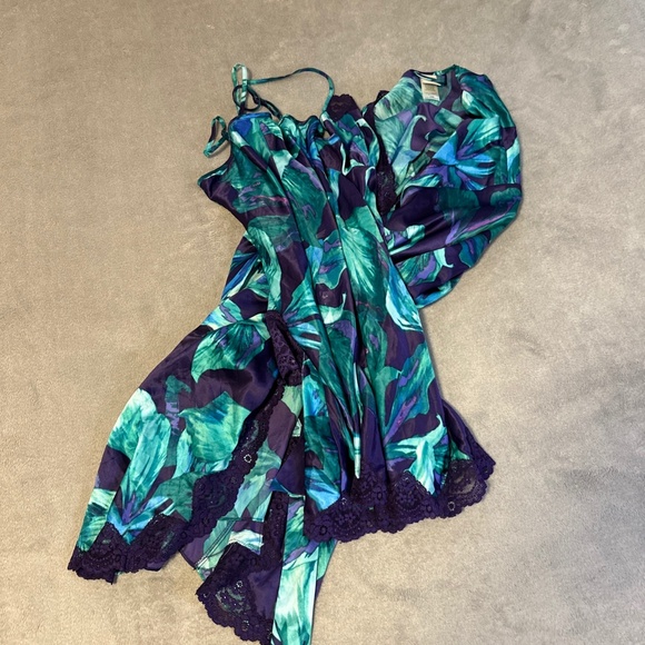 In Bloom by Jonquil Set Robe Slip Nightgown Med Large Purple Lace Teal Floral - Picture 13 of 14